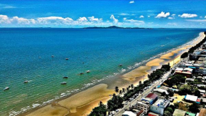 Гостиница Large Studio,Fantastic Sea View, 55 m2 Jomtien beach.100m Beach. Swimming Pool.  Ампхое Бангламунг